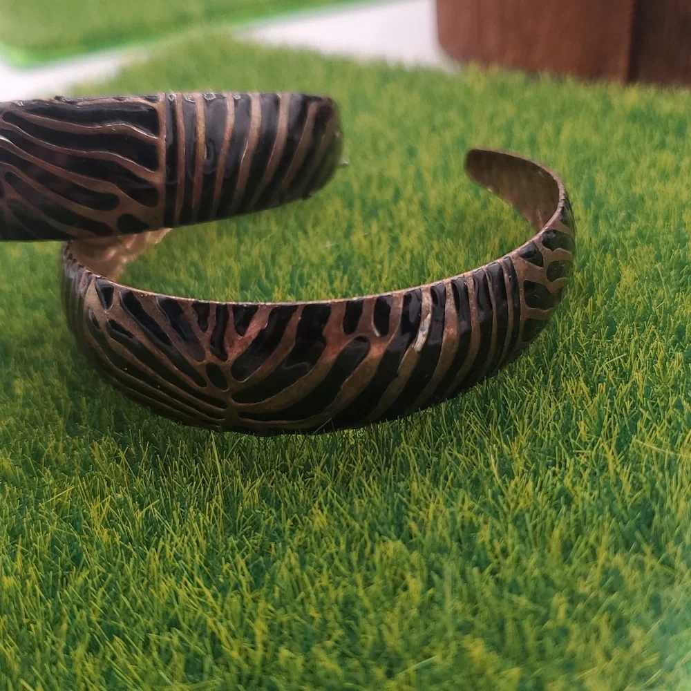 Cobra Snakeskin Pattern Large Hoop‎ Earrings E913